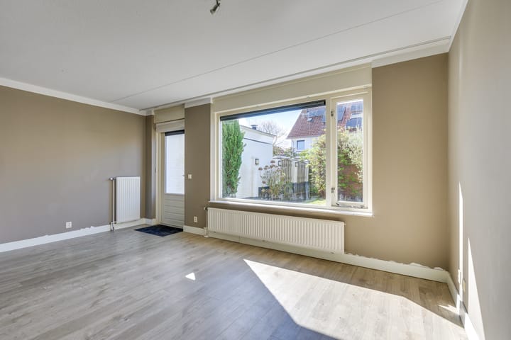 Photo 3 of Janssen & Fritsenplein 2