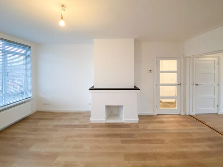 Foto 3 van Valkenburgerplein 2-II