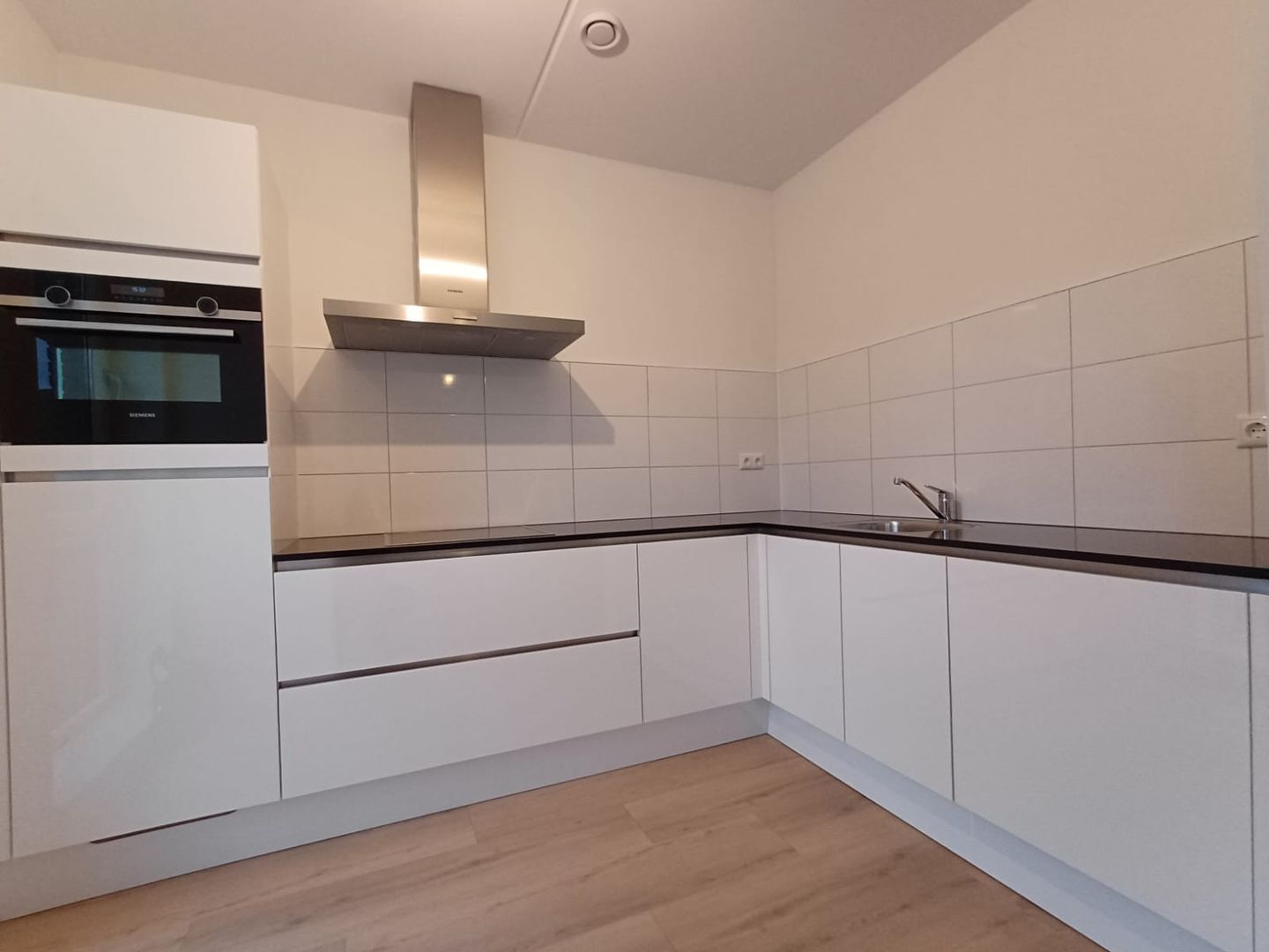 Photo 5 of Meerring 85