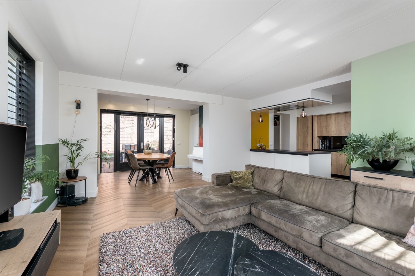 Foto 20 van Mazureplantsoen 11