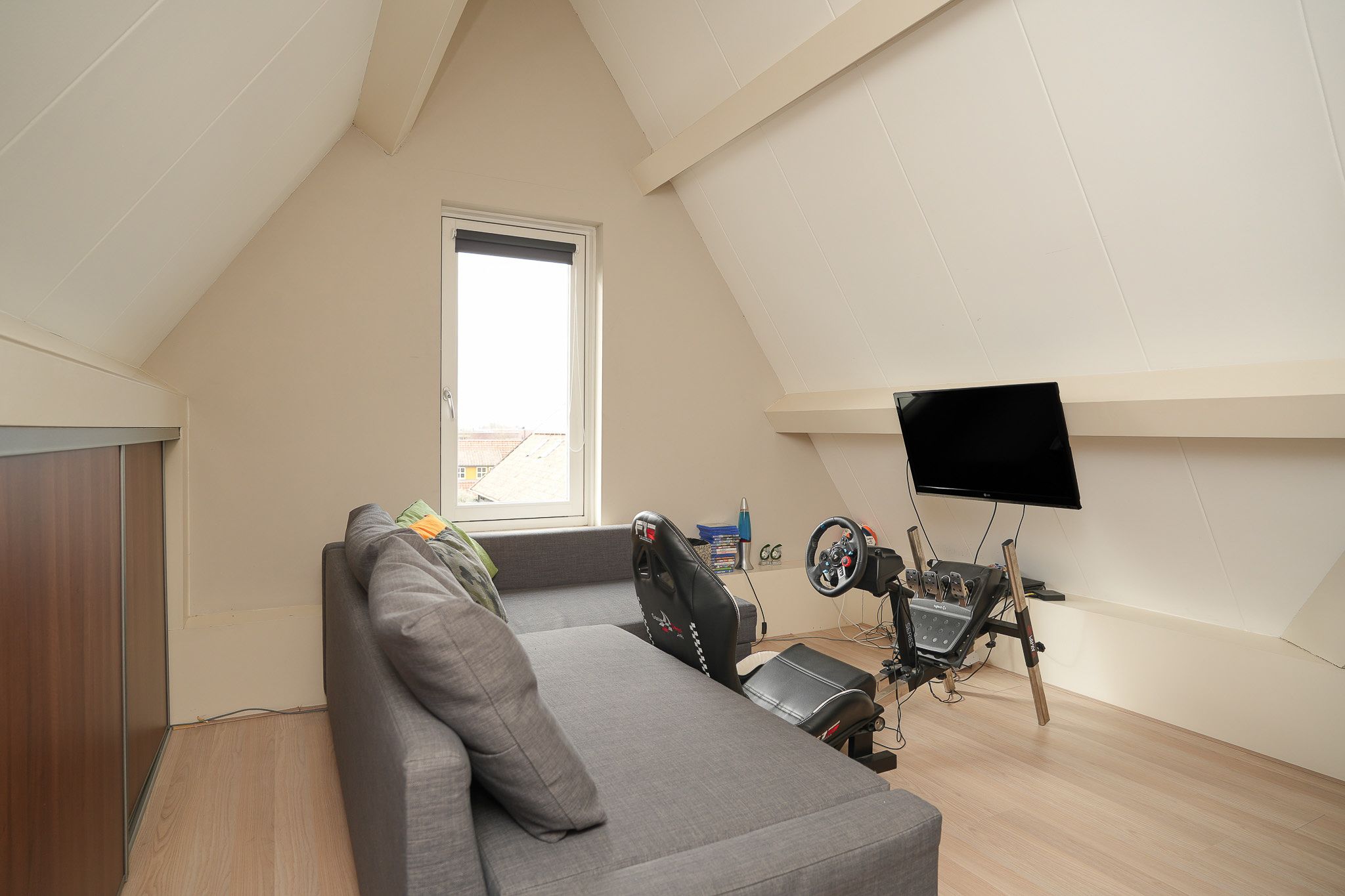 Foto 27 van Perzikstraat 21