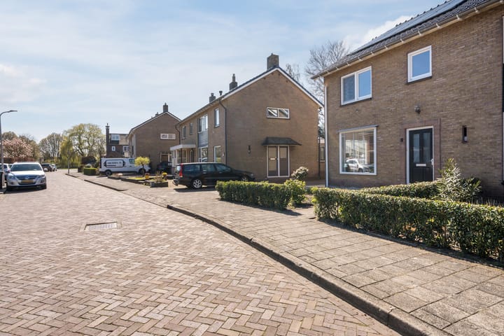 Foto 2 van van Hogendorpstraat 8