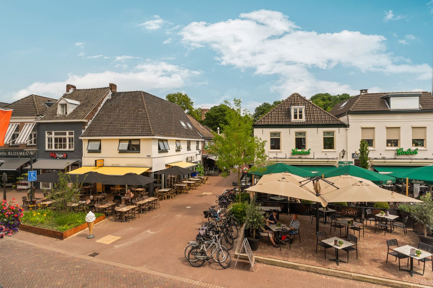 Photo 35 of Markt 73-B