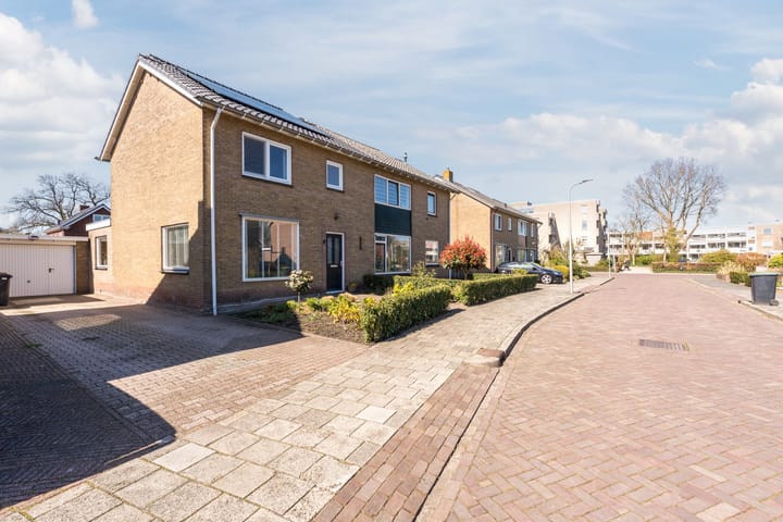 Foto 4 van van Hogendorpstraat 8