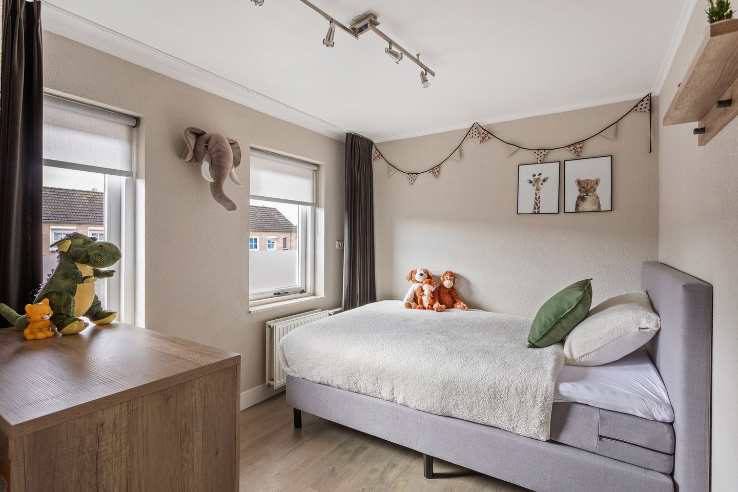Photo 14 of Irisstraat 32