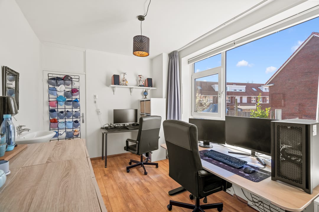 Photo 31 of Kortenaerstraat 6-A