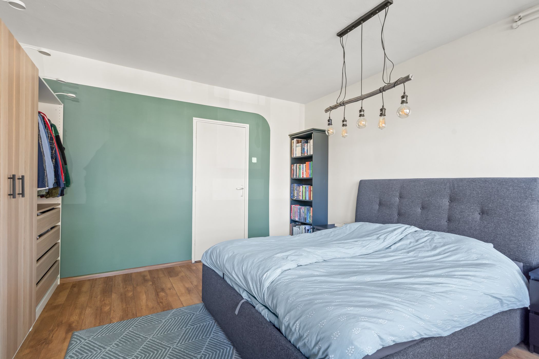 Photo 33 of Kortenaerstraat 6-A