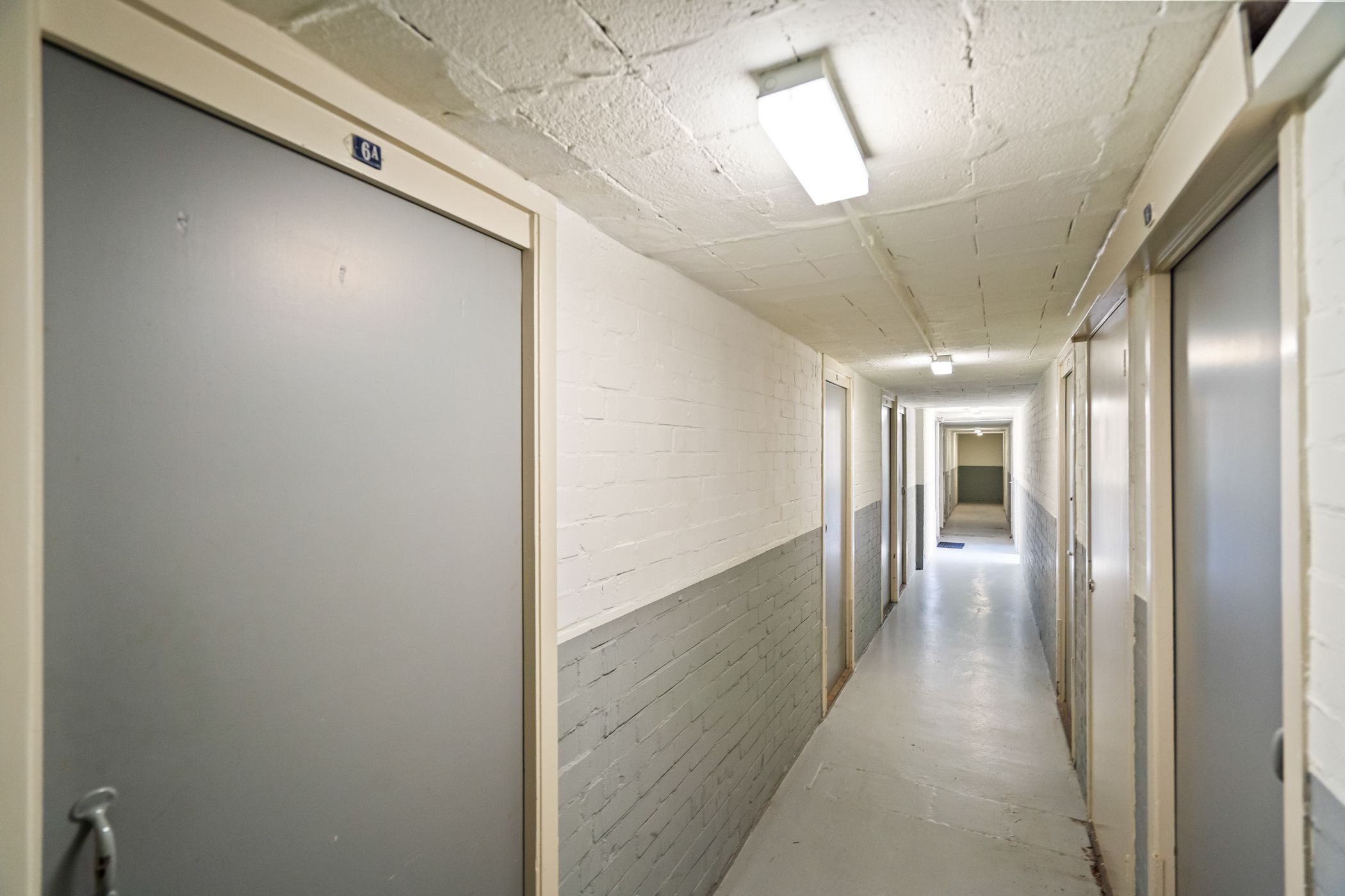 Photo 42 of Kortenaerstraat 6-A