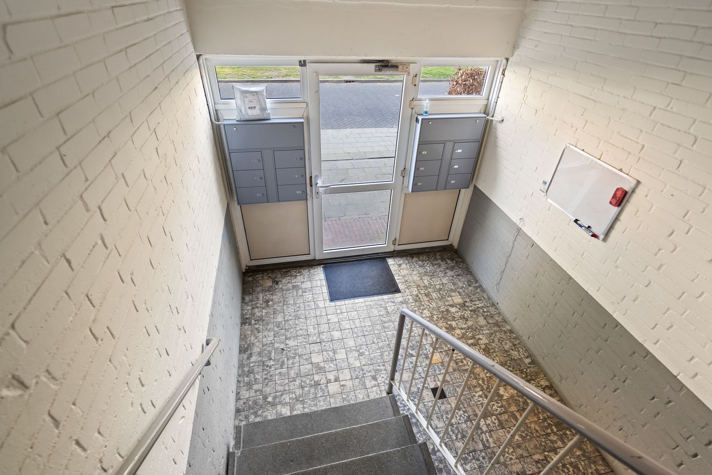 Photo 40 of Kortenaerstraat 6-A