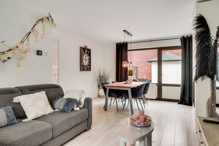 Foto 3 van Doctor Poelsstraat 2