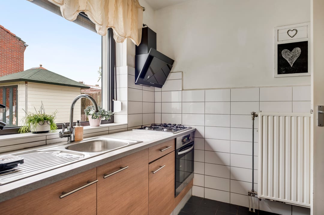 Photo 13 of Doctor Poelsstraat 2