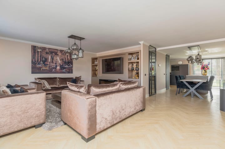 Photo 2 of Noordhoevelaan 38