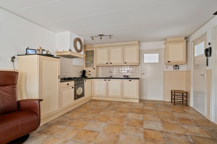 Photo 2 of Zuiderzeestraatweg Oost 9