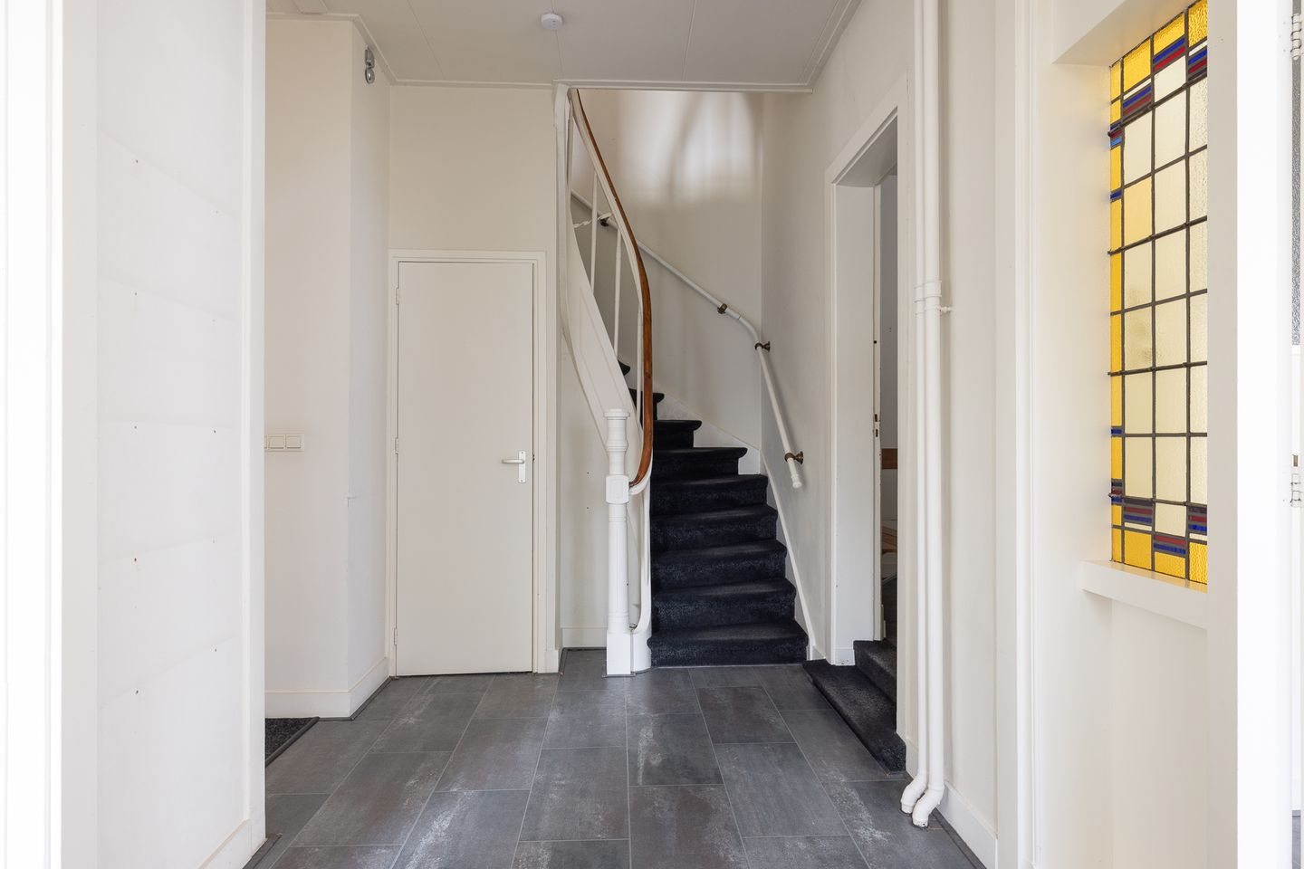Spacious Corner House with Roof Terrace in Liskwartier, Rotterdam — 13