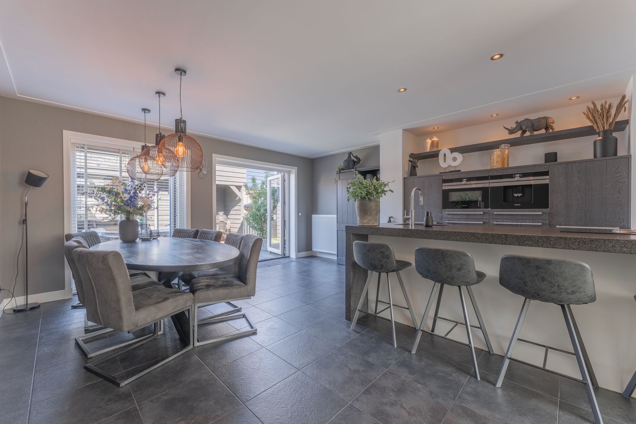 Foto 3 van Duiker 106