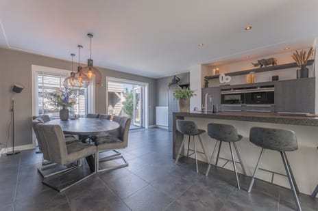 Duiker 106 tertiary image