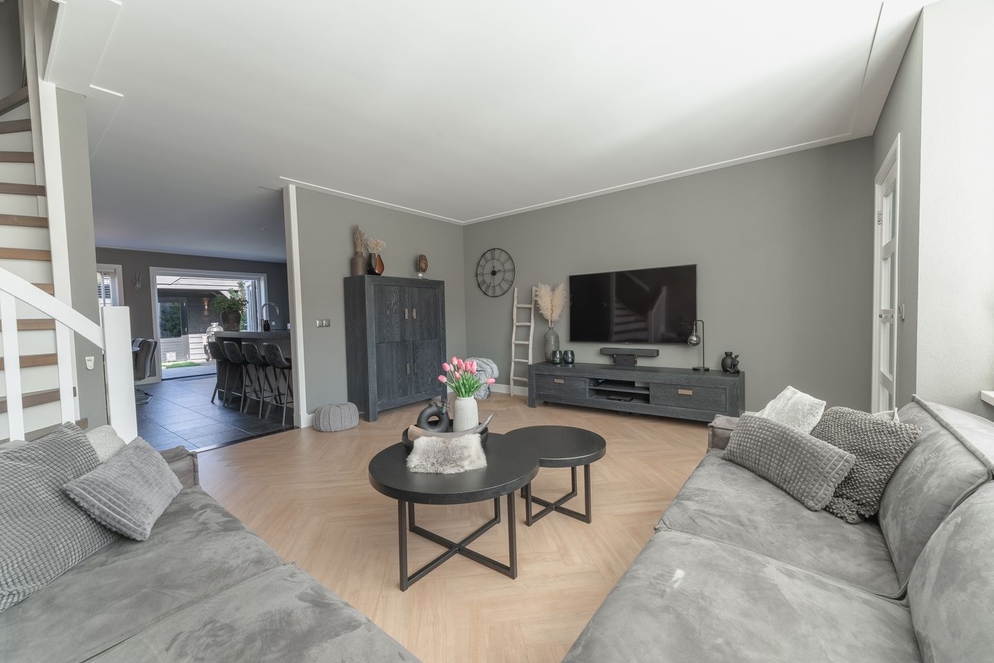 Foto 5 van Duiker 106