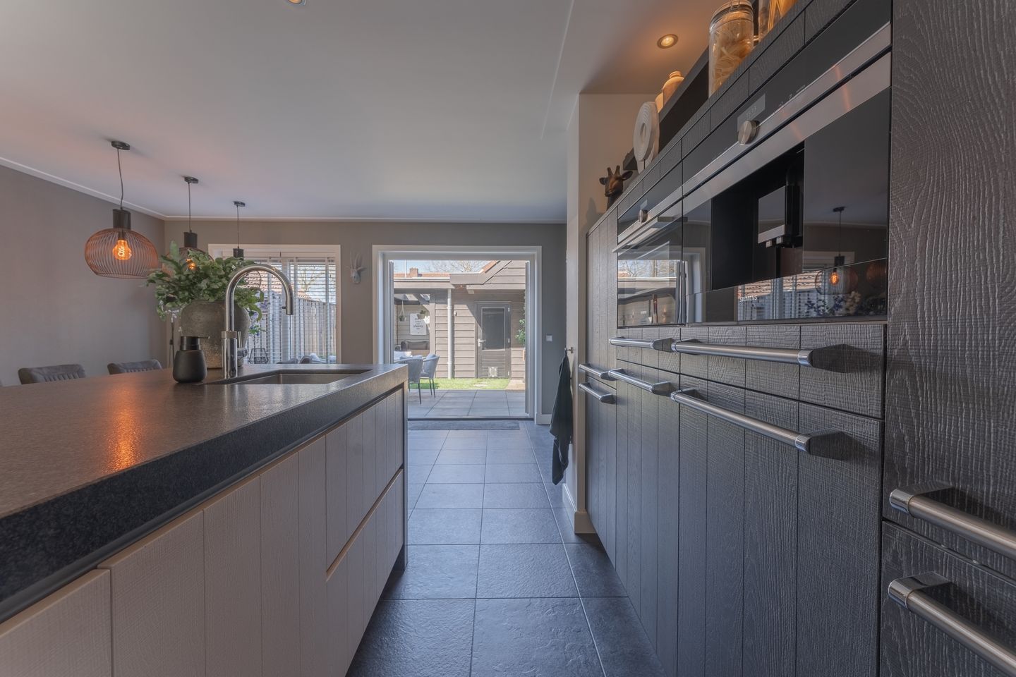 Foto 25 van Duiker 106