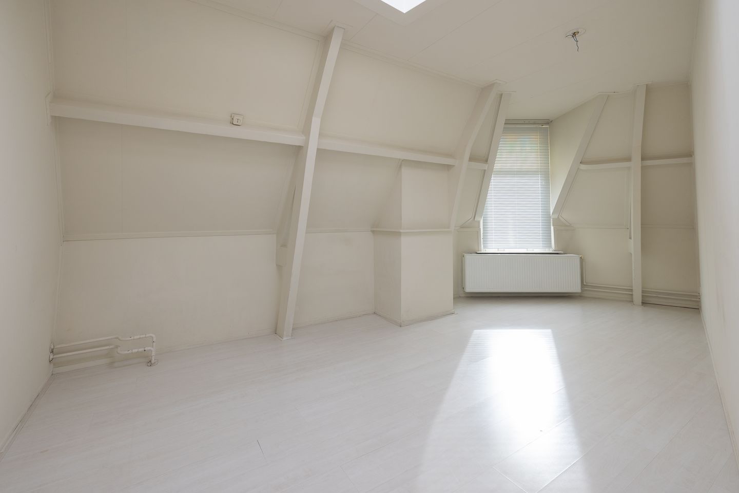 Spacious Corner House with Roof Terrace in Liskwartier, Rotterdam — 33