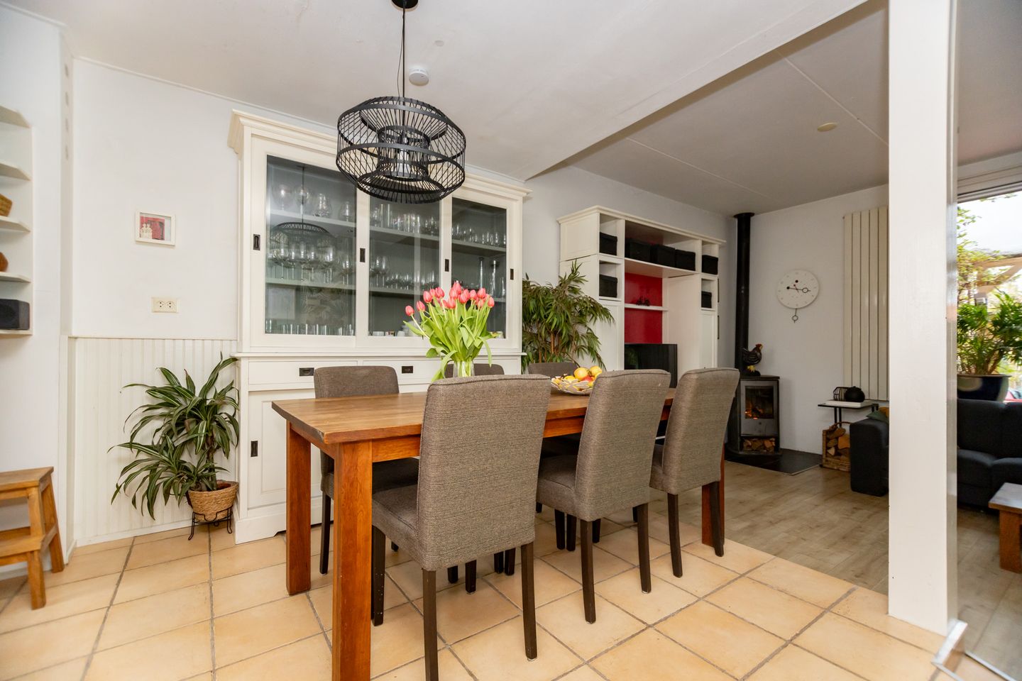 Spacious Family Home with 5 Bedrooms and Optional Carport — 13