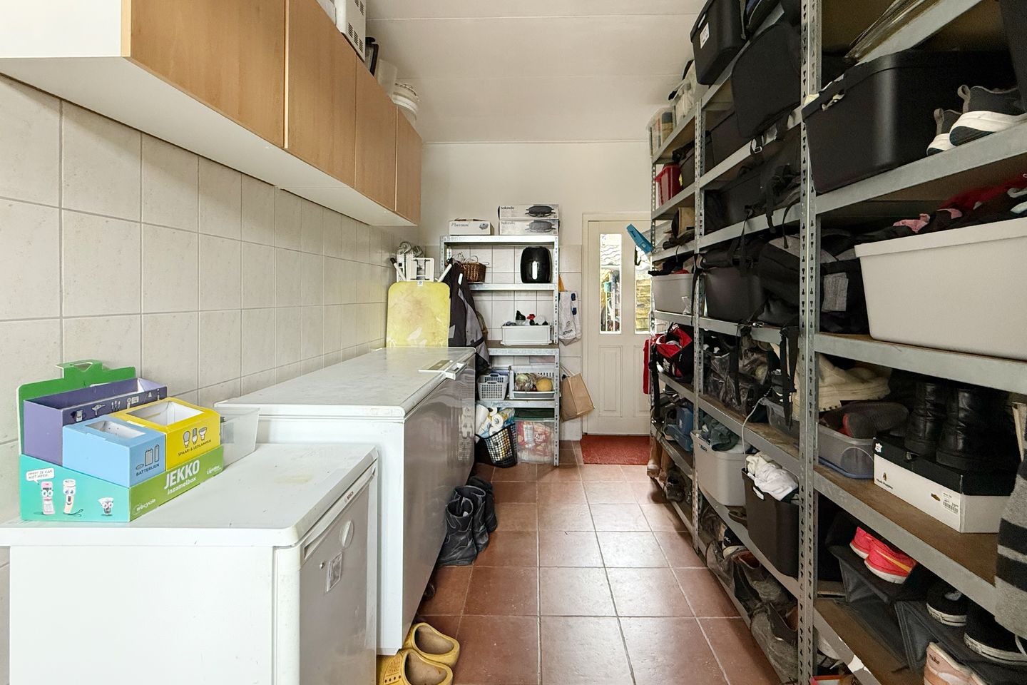 Spacious Family Home with 5 Bedrooms and Optional Carport — 18