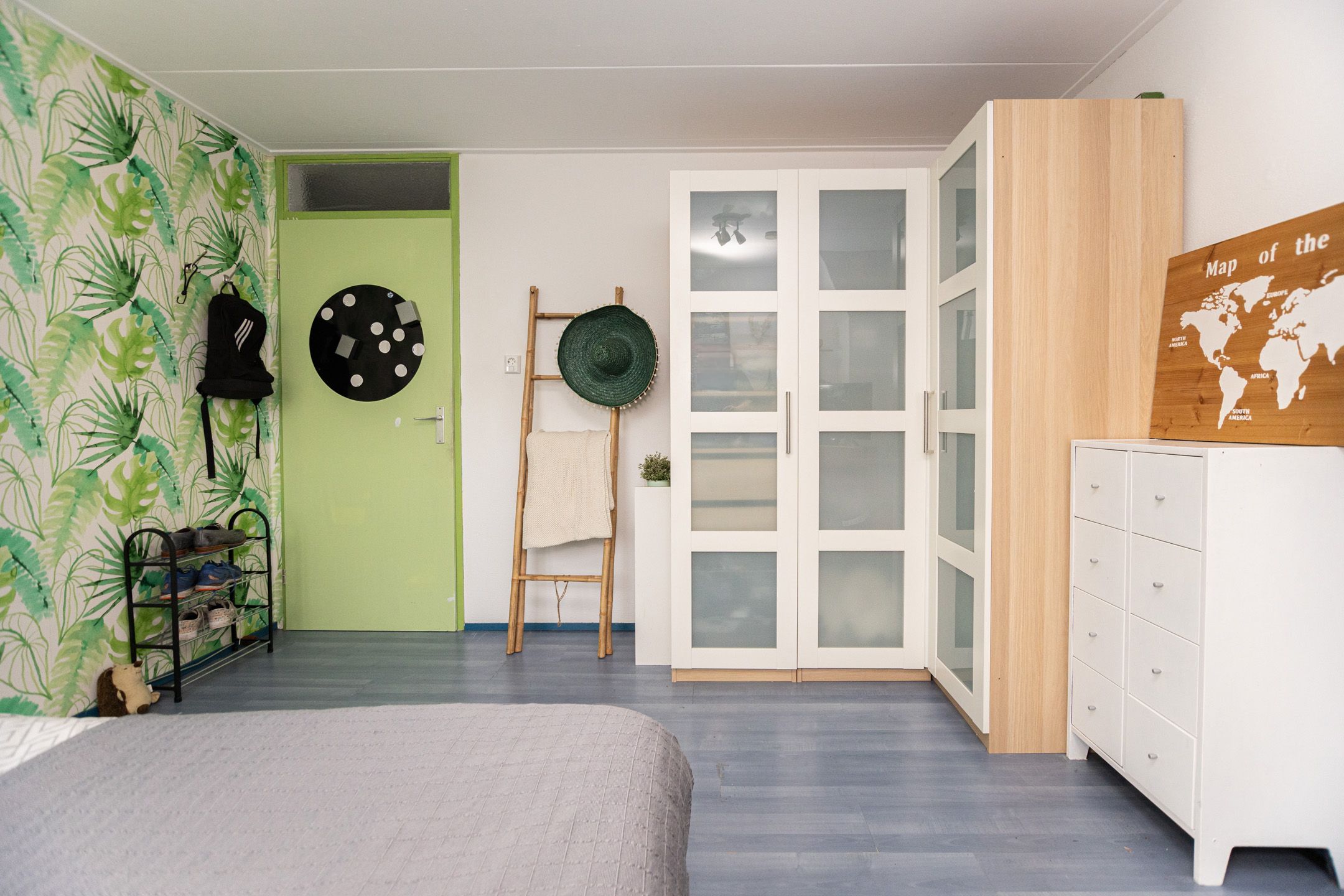 Spacious Family Home with 5 Bedrooms and Optional Carport — 23