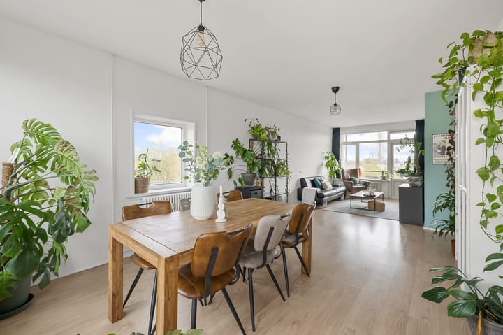 Photo 2 of Zwaanstraat 23