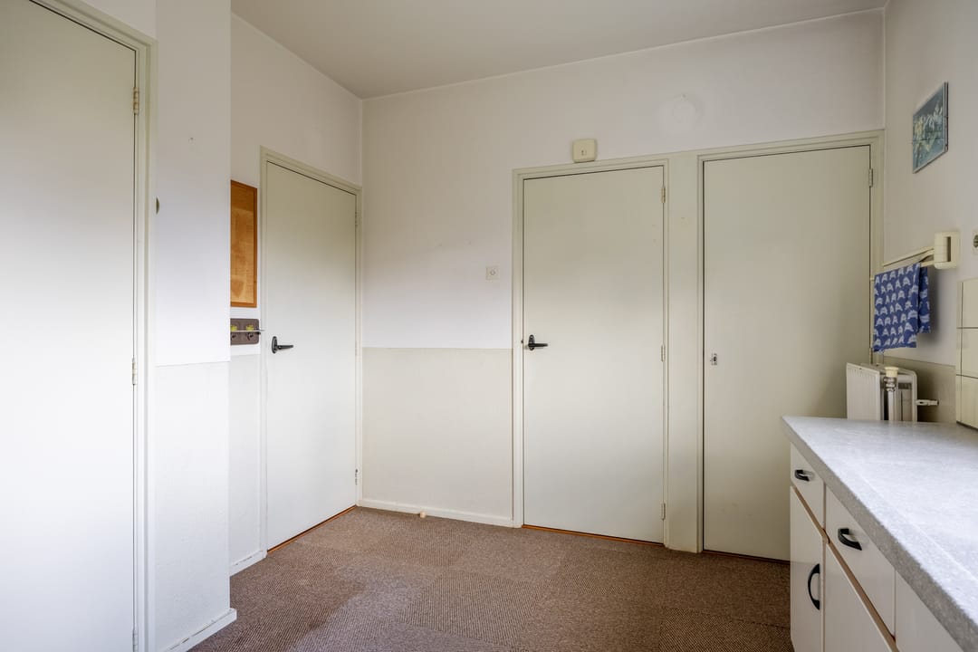 Photo 31 of Plantsoenweg 9