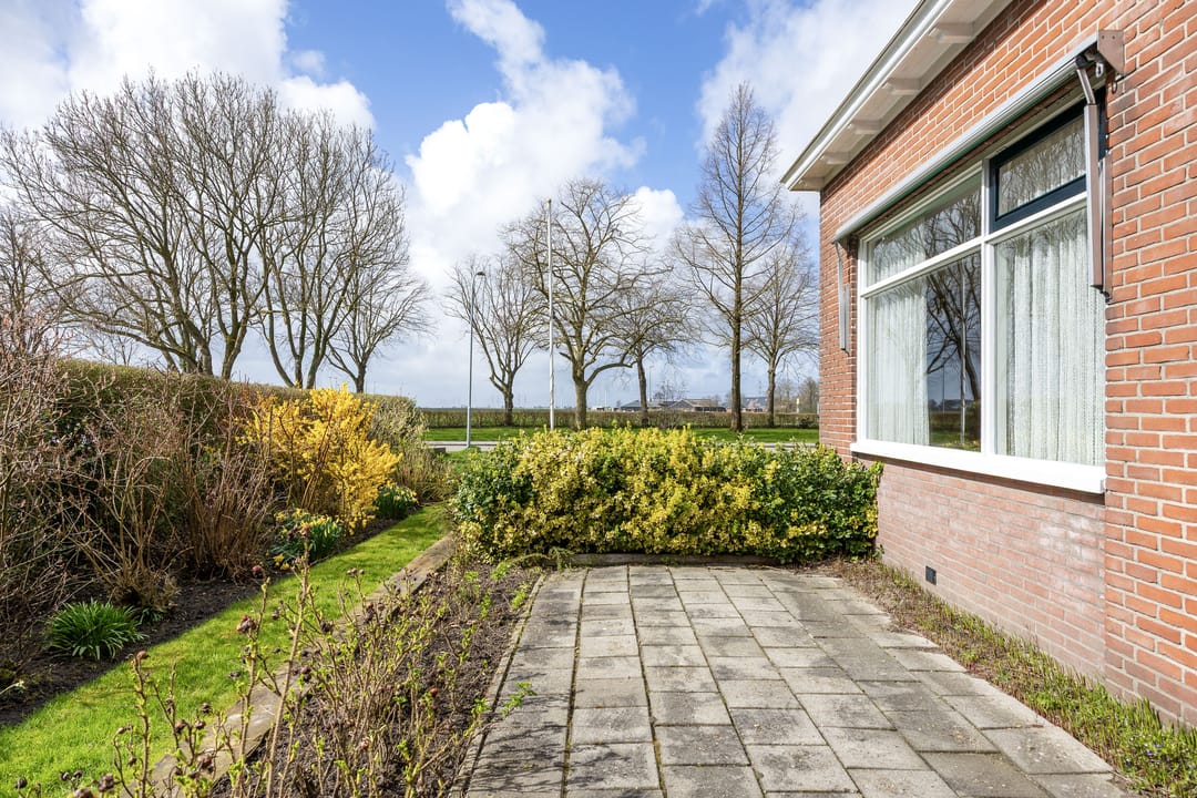 Photo 17 of Plantsoenweg 9