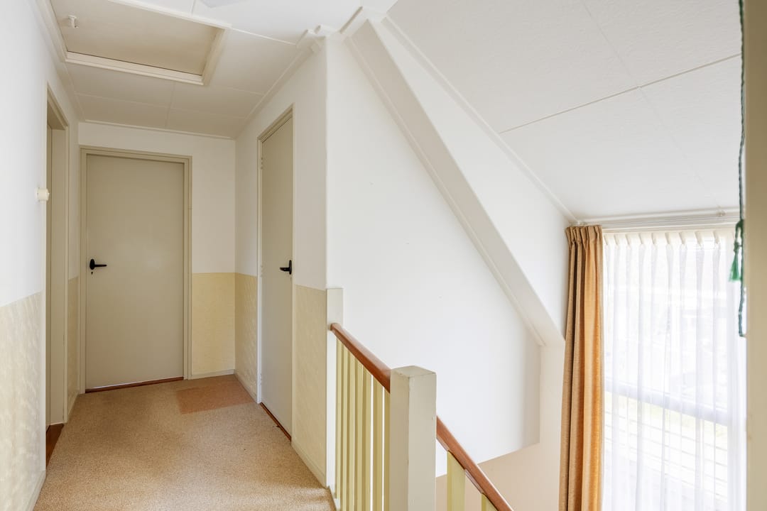 Photo 38 of Plantsoenweg 9