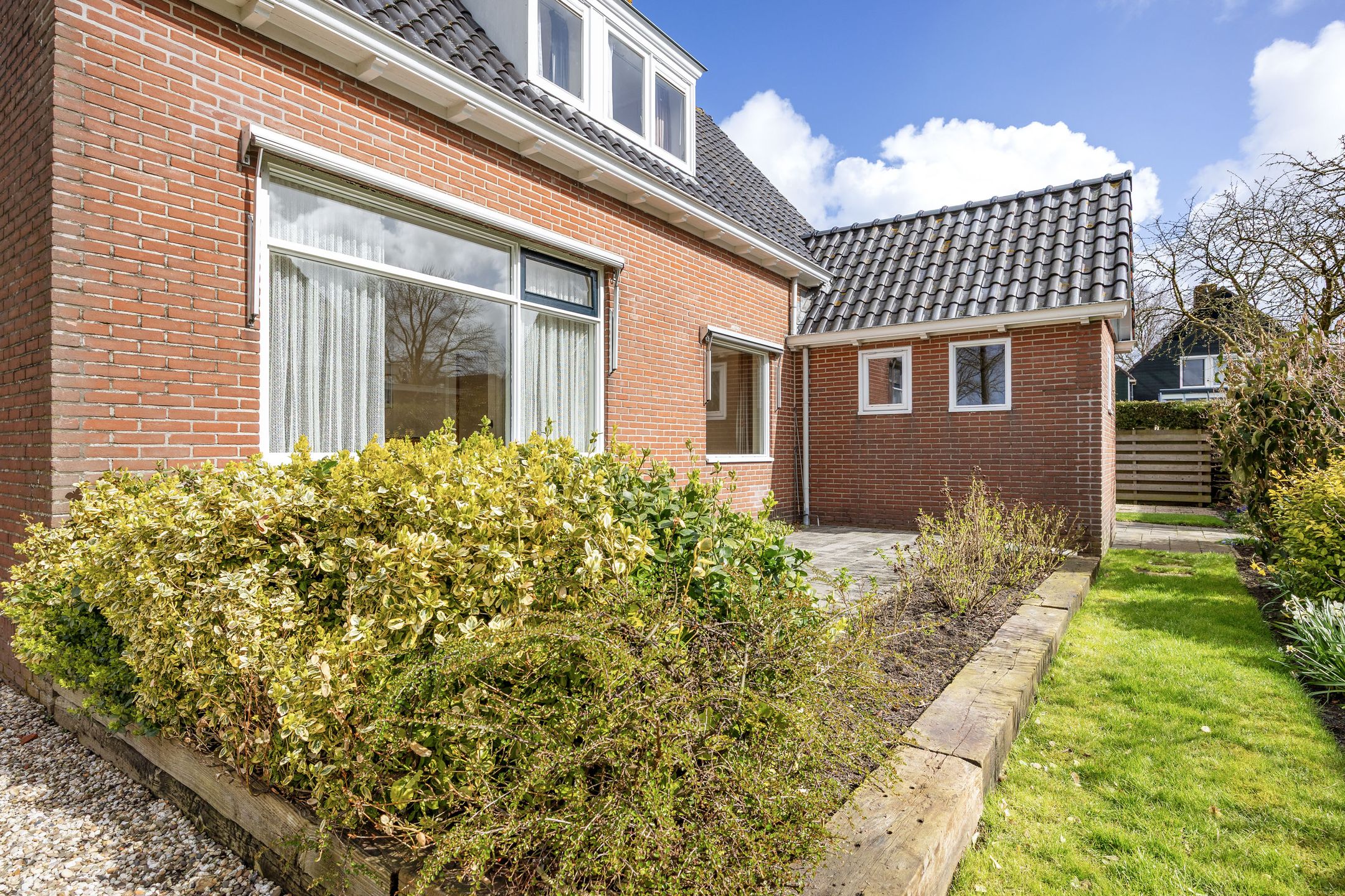 Photo 15 of Plantsoenweg 9