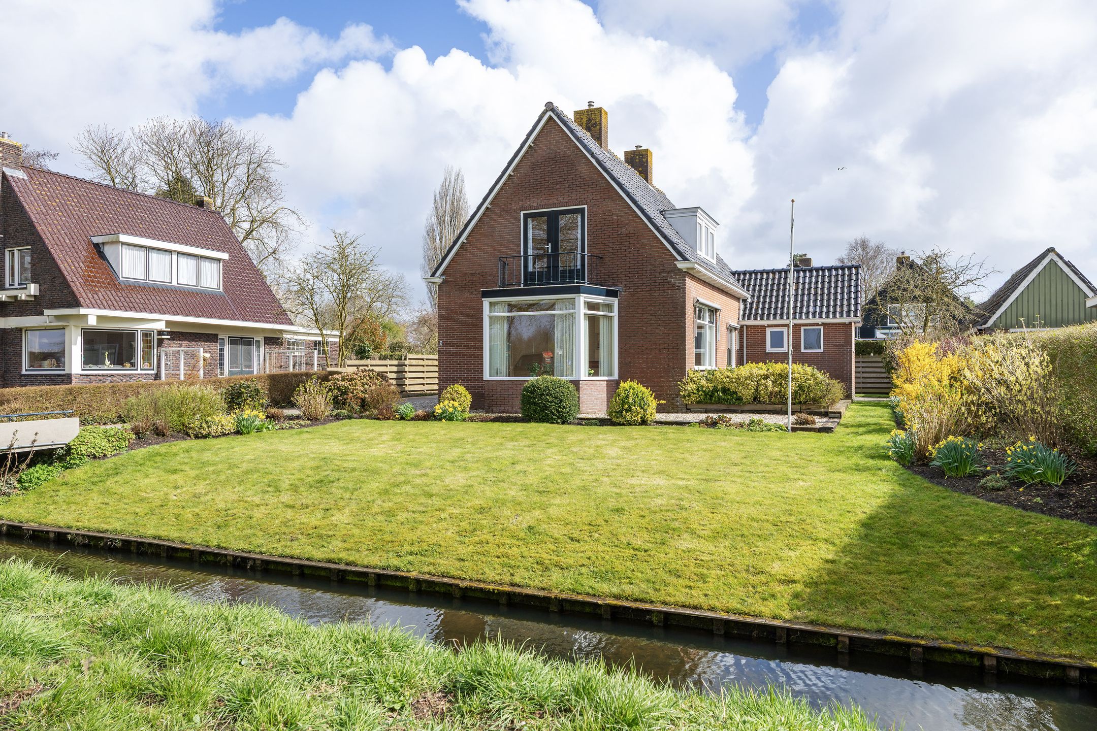 Photo 6 of Plantsoenweg 9