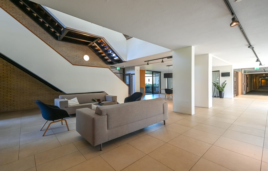 Foto 22 van Binnenweg 6-F117