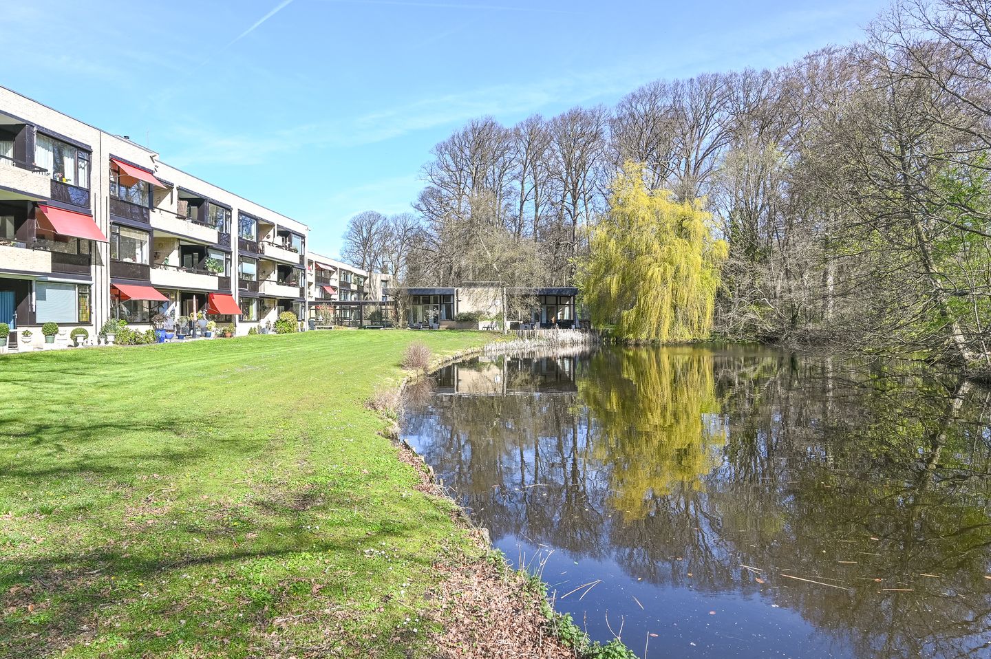 Foto 25 van Binnenweg 6-F117