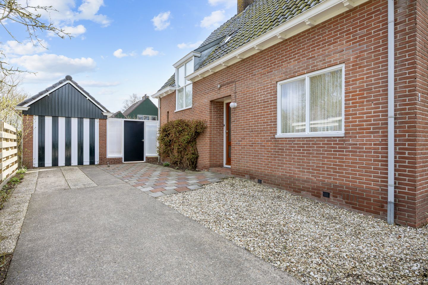 Photo 10 of Plantsoenweg 9