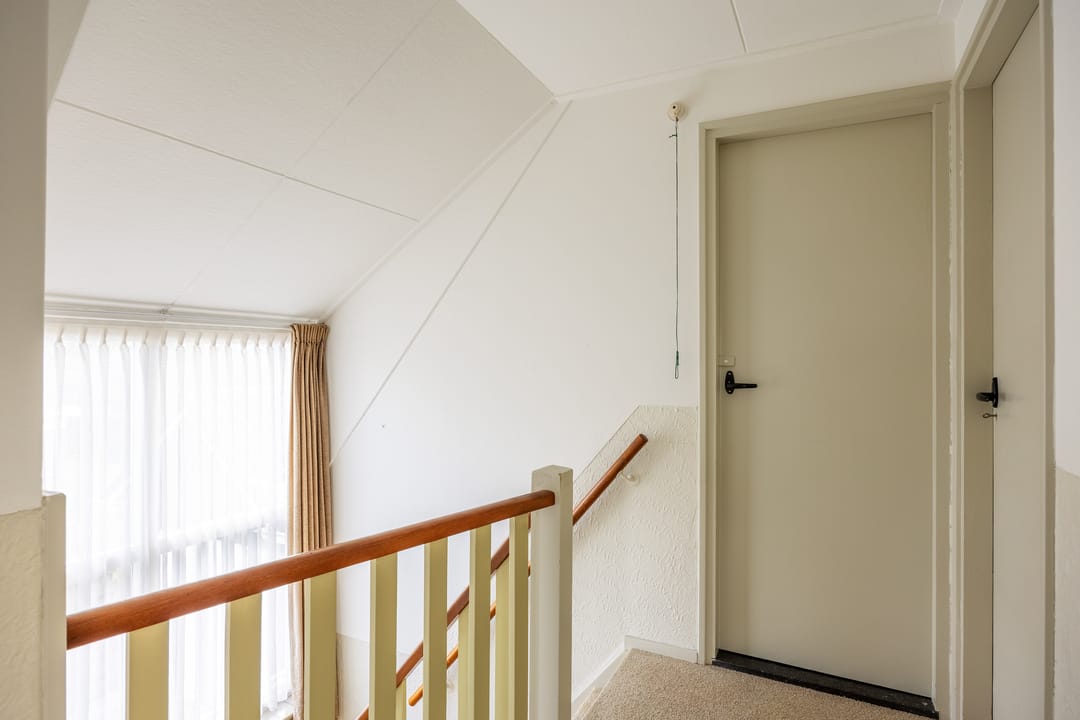 Photo 37 of Plantsoenweg 9