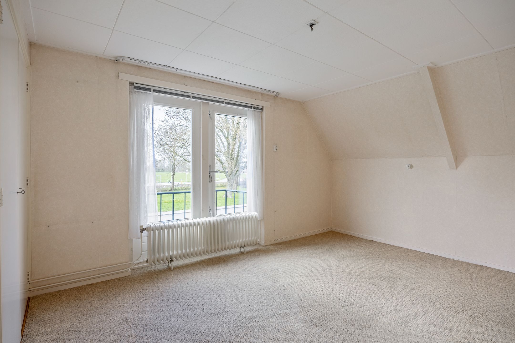 Photo 42 of Plantsoenweg 9