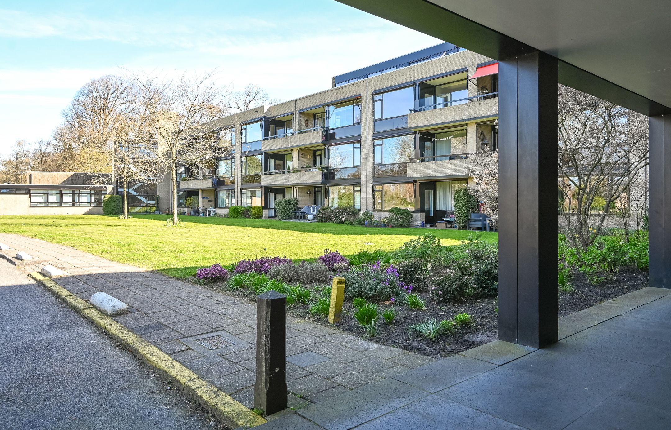 Foto 24 van Binnenweg 6-F117