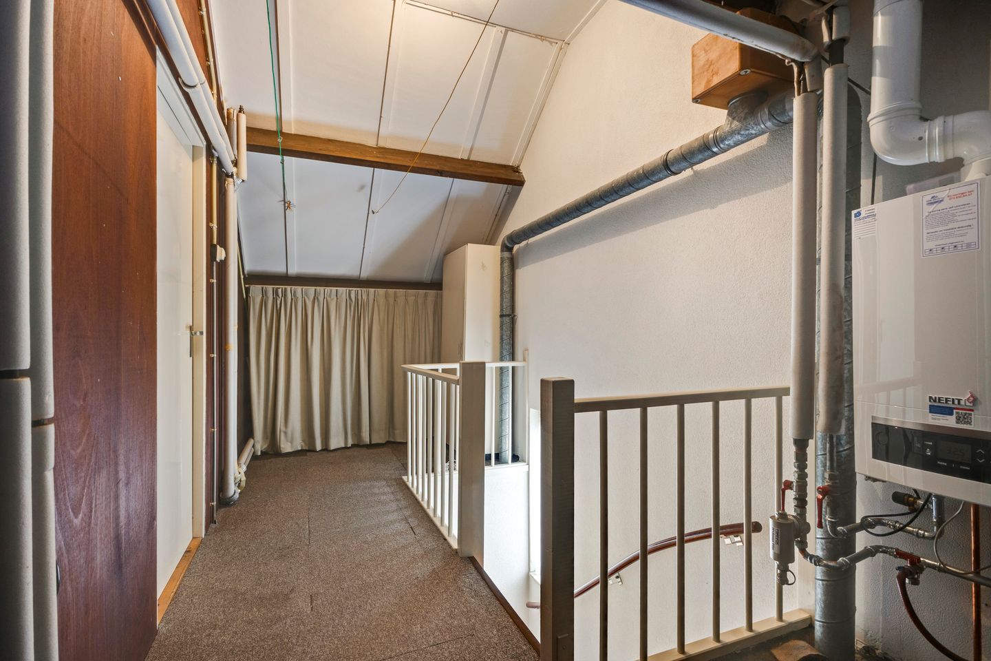 Spacious corner home with garage in family-friendly Vught-Zuid neighborhood — 34