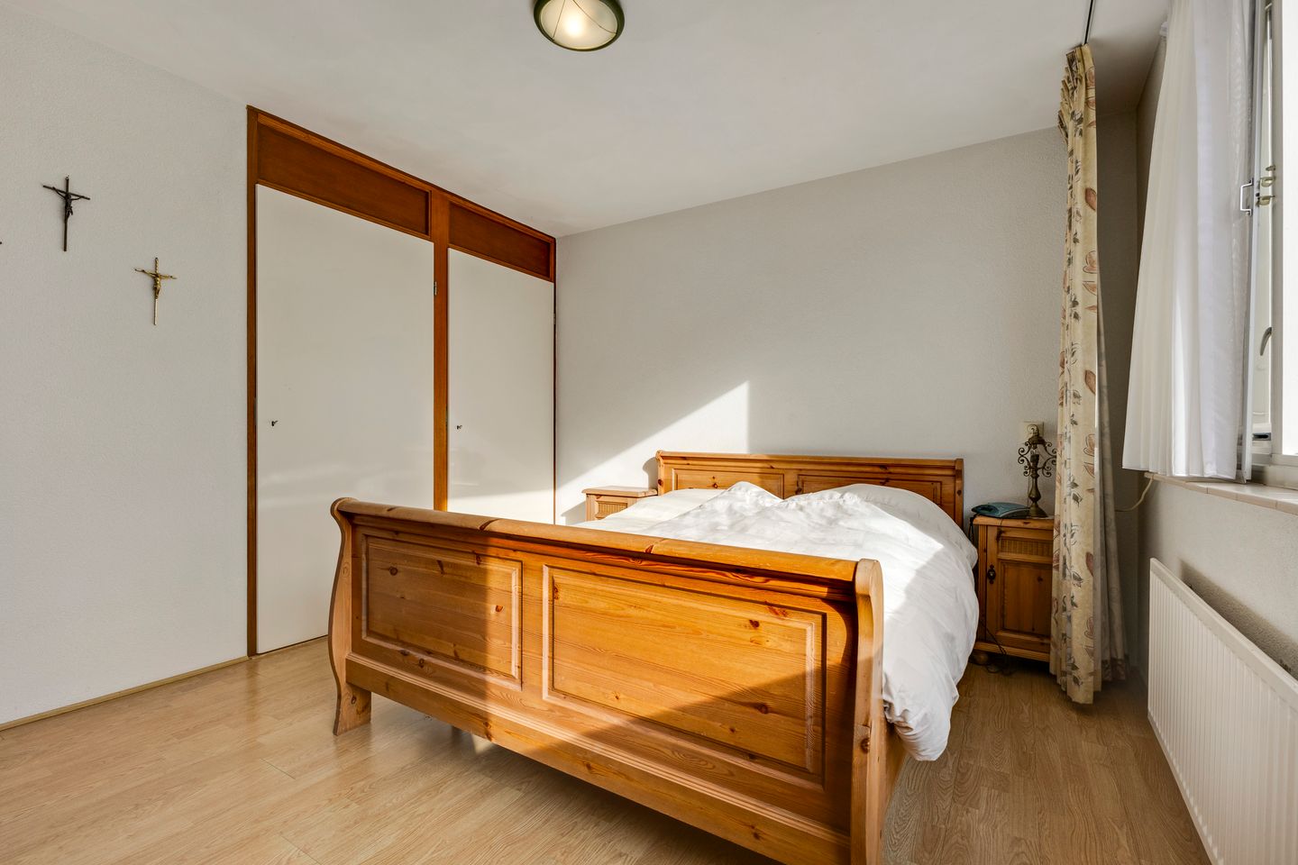 Spacious corner home with garage in family-friendly Vught-Zuid neighborhood — 25