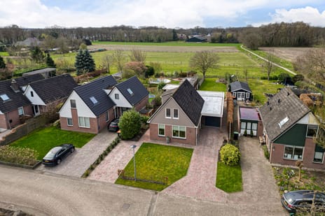 Looakkers 27 secondary image