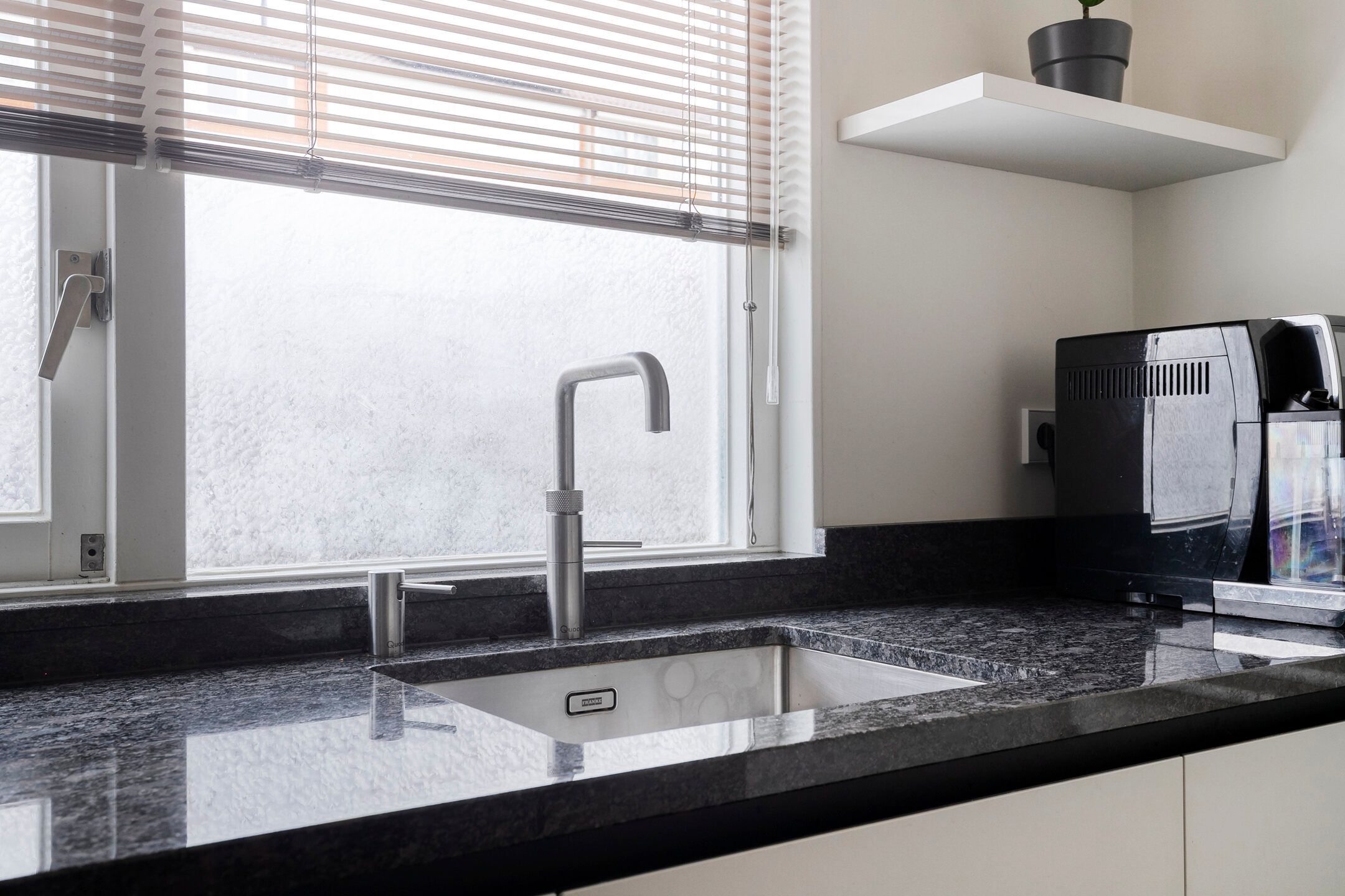 Foto 15 van Cornelis Aarnoutsstraat 185