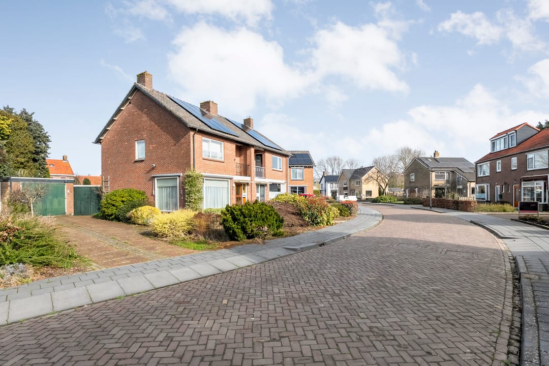 Foto 31 van Burgemeester Harmen Geerts Reinenstraat 17