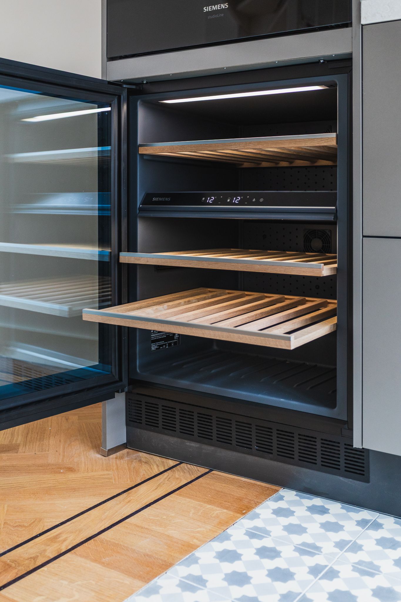 Photo 18 of Marnixstraat 35