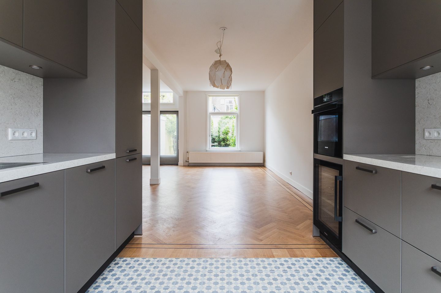 Photo 14 of Marnixstraat 35