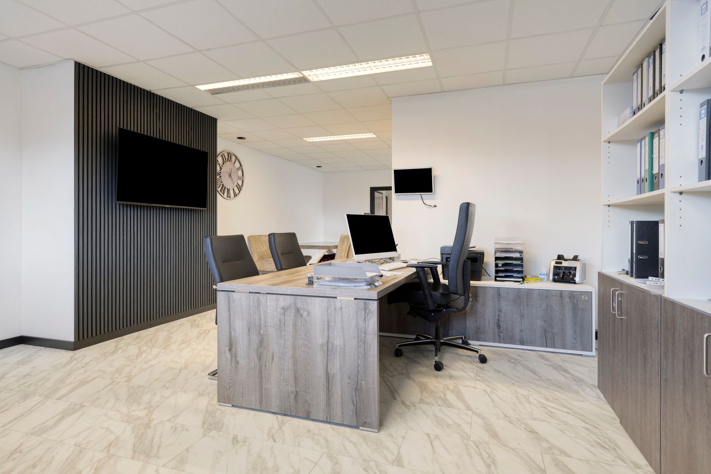 View photo 2 of Kruisbroeksestraat 21-a