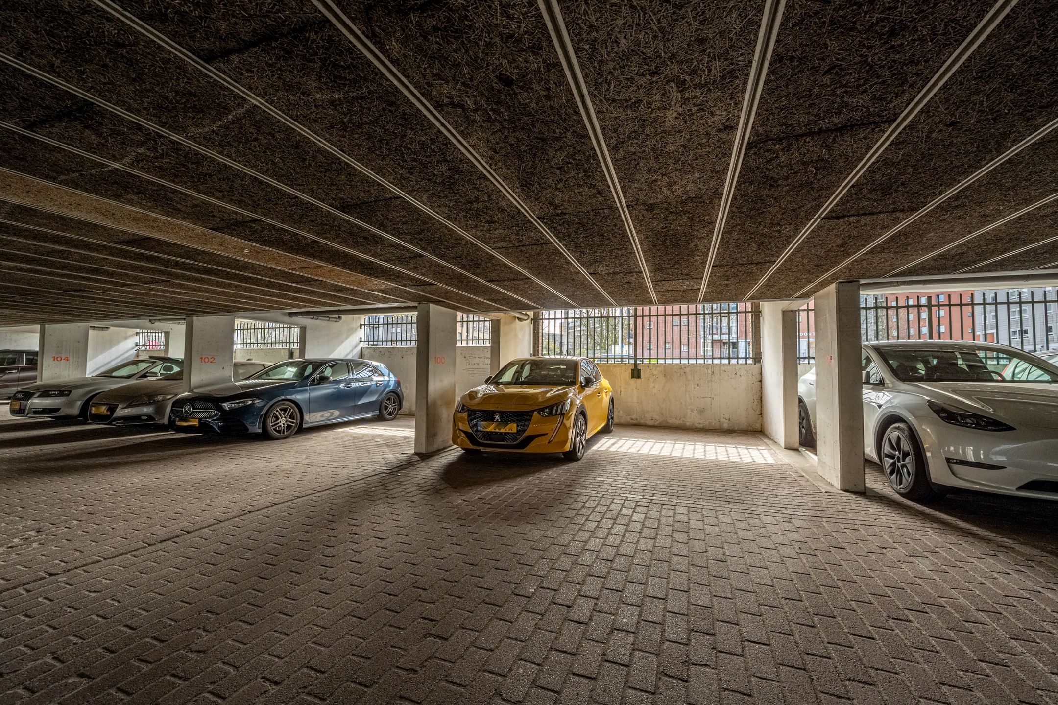 Foto 27 van Graaf Balderikstraat 140