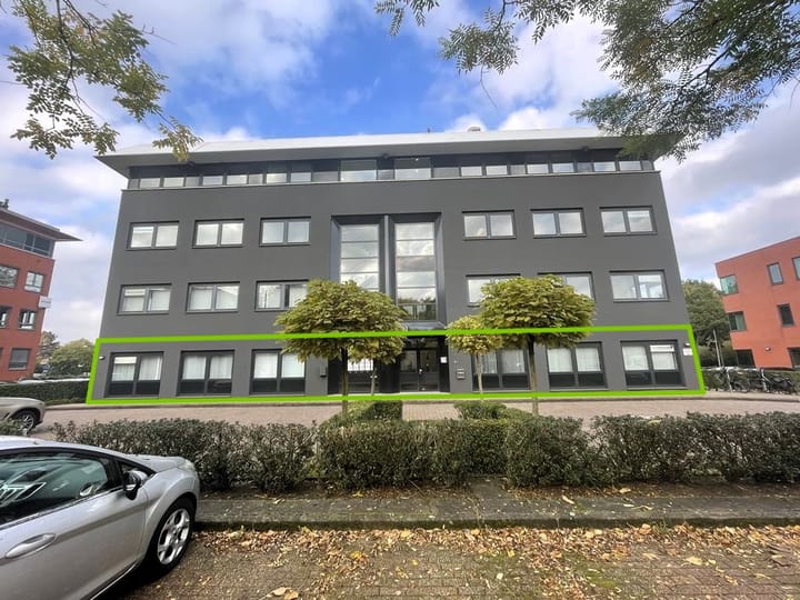 Huizermaatweg 560, Huizen