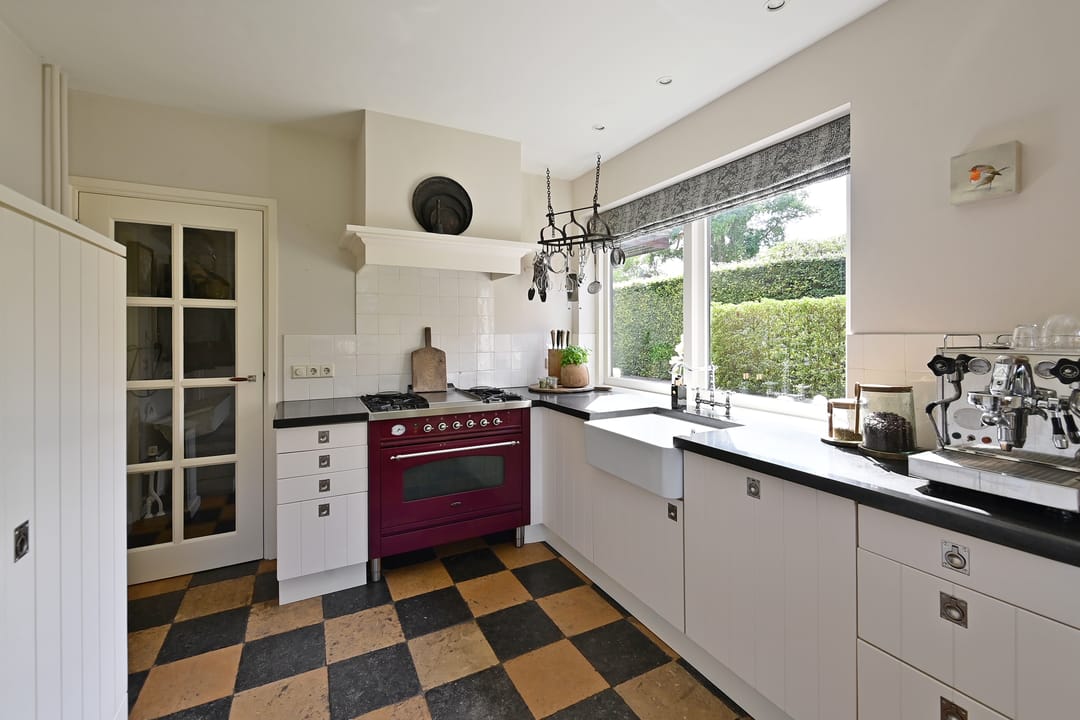 Photo 13 of Beethovenlaan 4