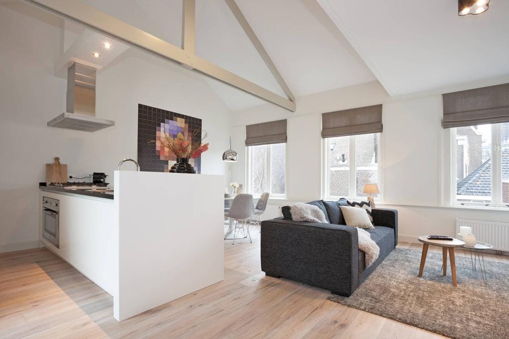 Photo 2 of Noordeinde 75-B